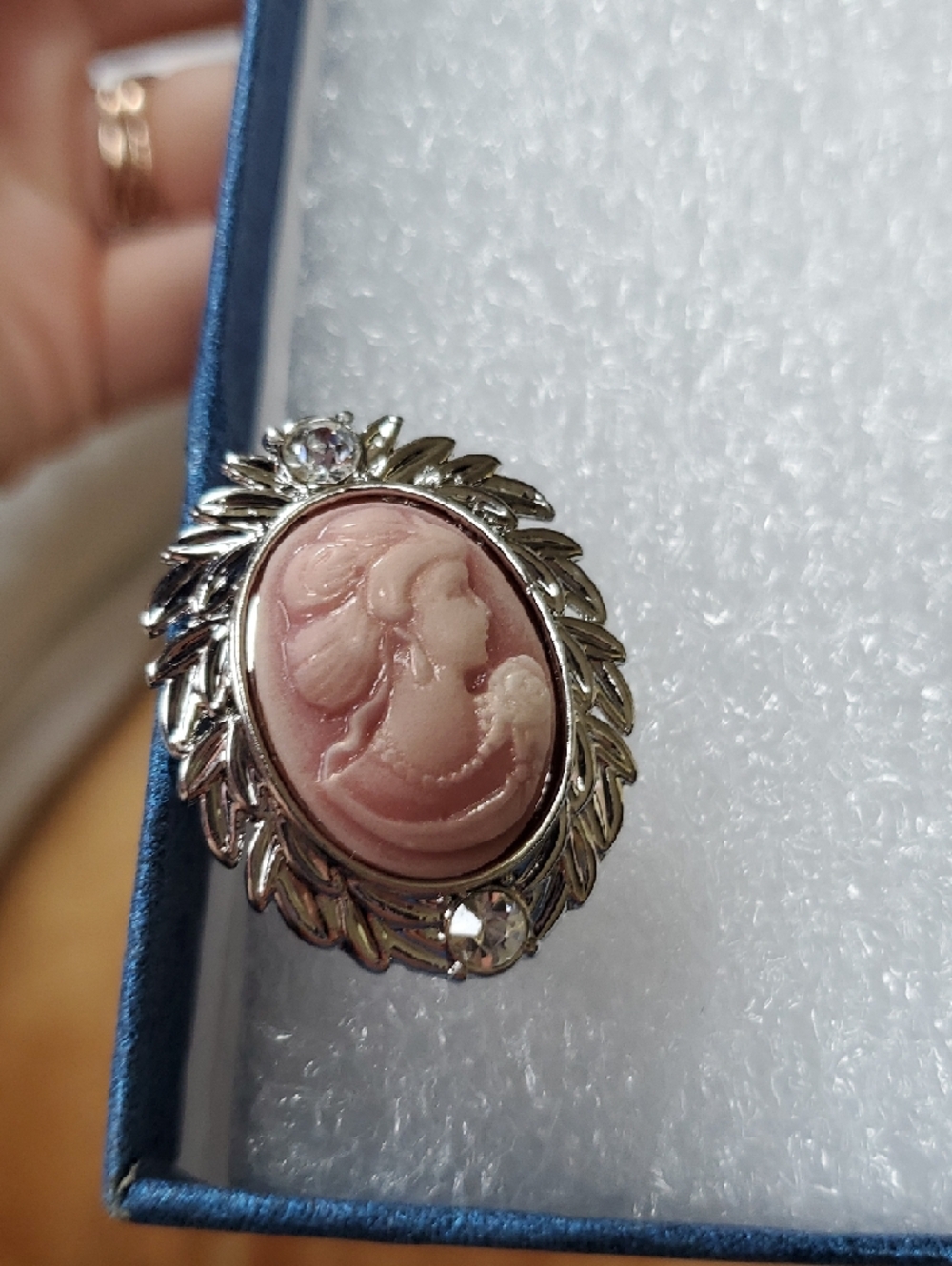 Silver-Tone Pink Cameo Pendant Necklace & Earring Set - Picture 5 of 7
